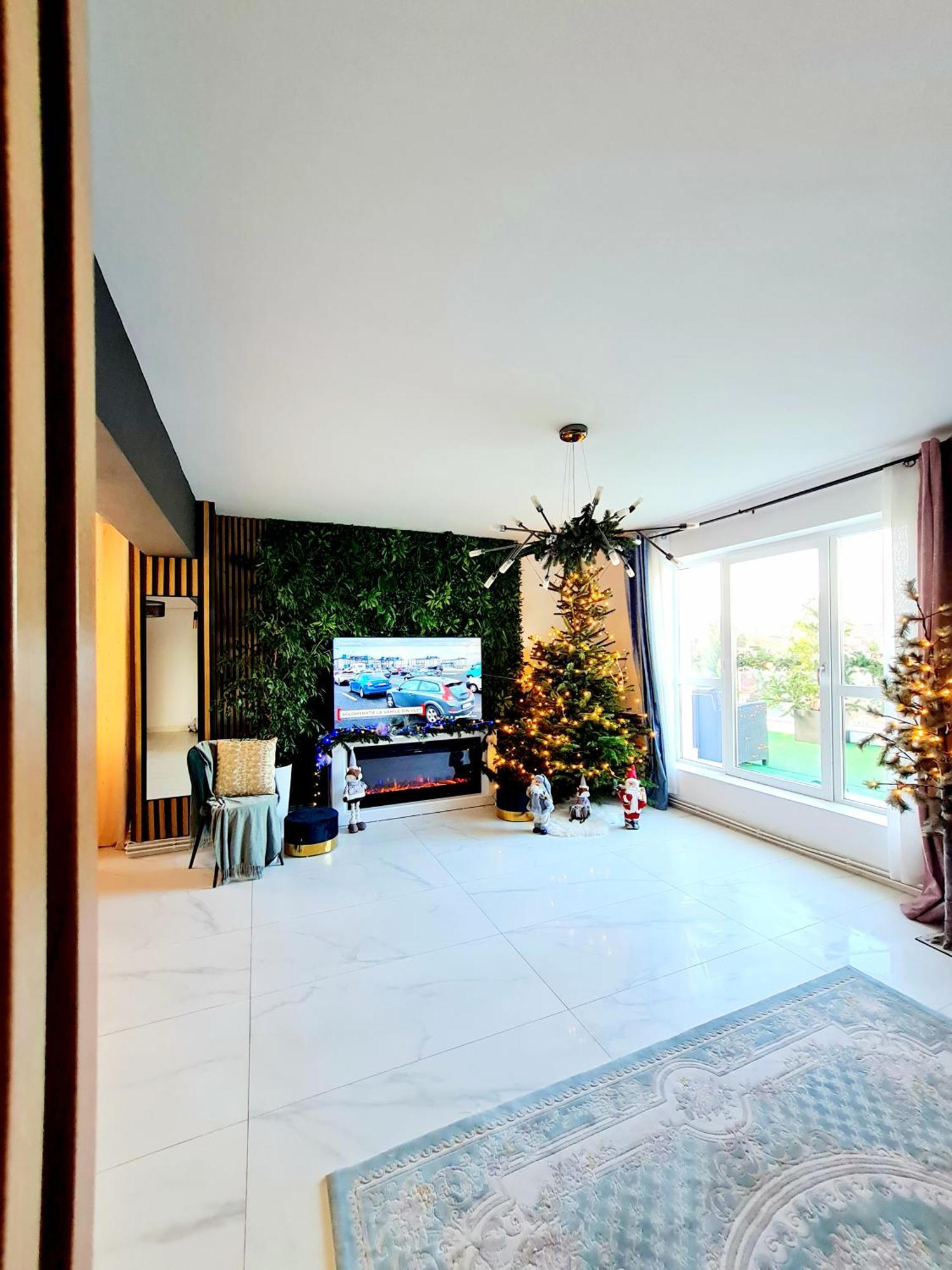 Penthouse View Aeroport Iasi Apartment Exterior photo