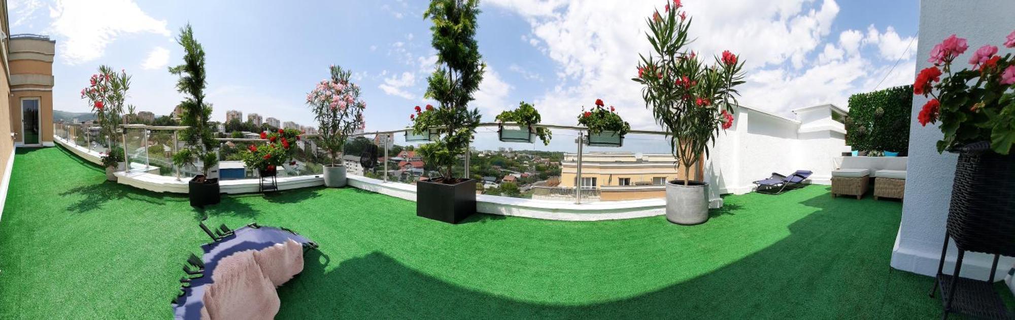 Penthouse View Aeroport Iasi Apartment Exterior photo