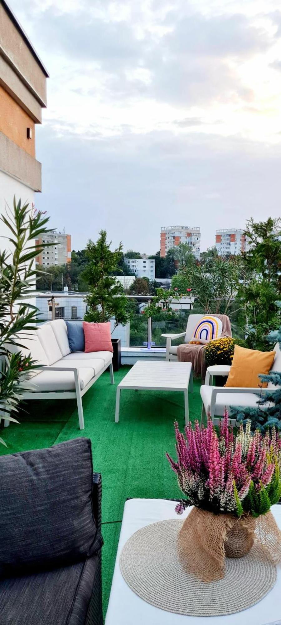 Penthouse View Aeroport Iasi Apartment Exterior photo